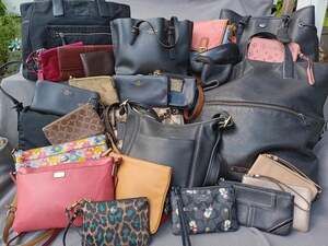 Lot Of 26 Coach Purses Crossbody Wallet Wristlet Vtg/Modern Canvas Leather HTF